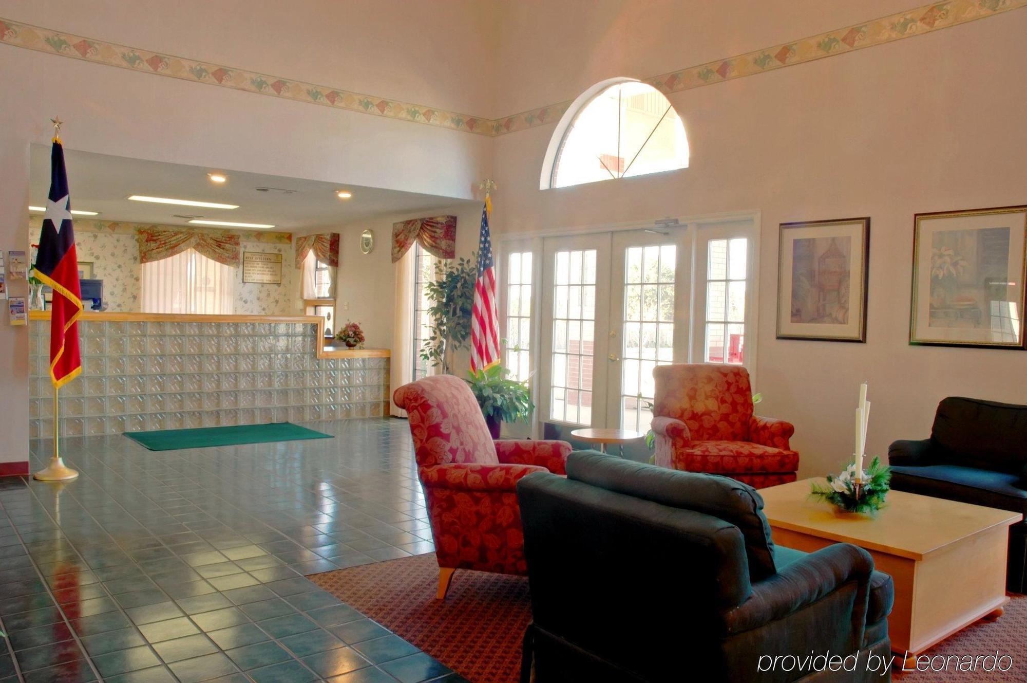 Quality Inn & Suites New Boston Interior photo