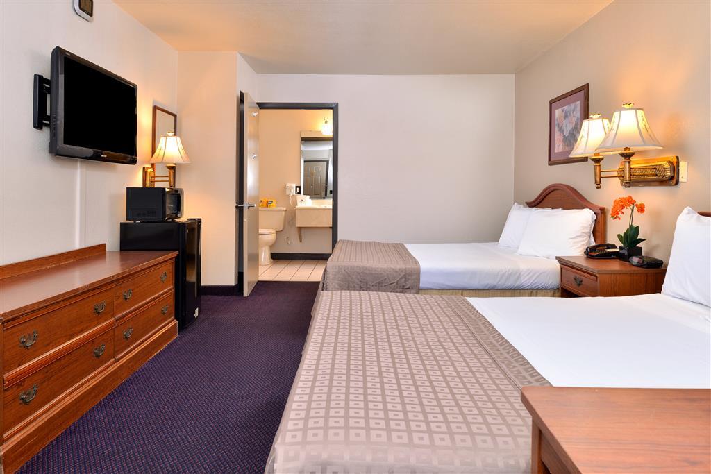 Quality Inn & Suites New Boston Room photo